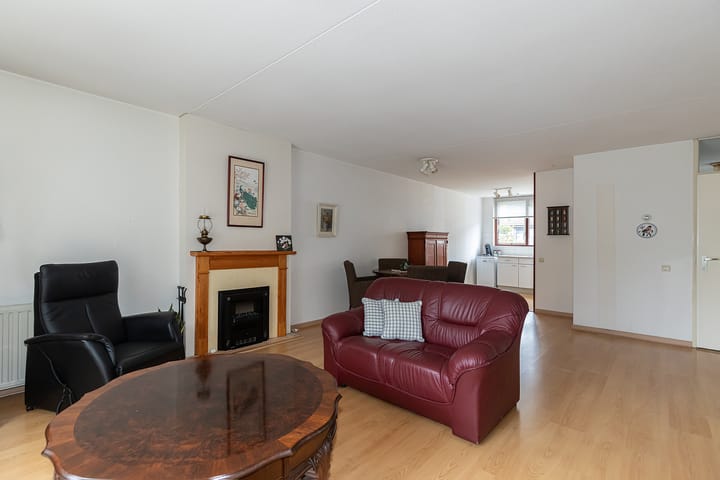 Foto 9 van Esdoornlaan 2