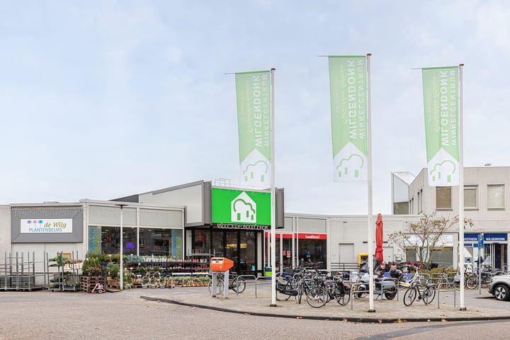 Foto 20 van Esdoornlaan 2