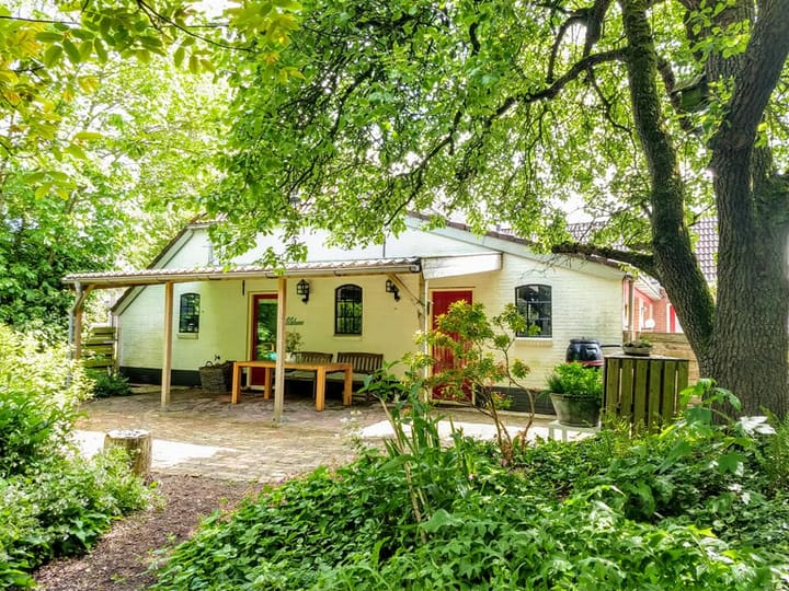 Foto 1 van Hoofdweg 84