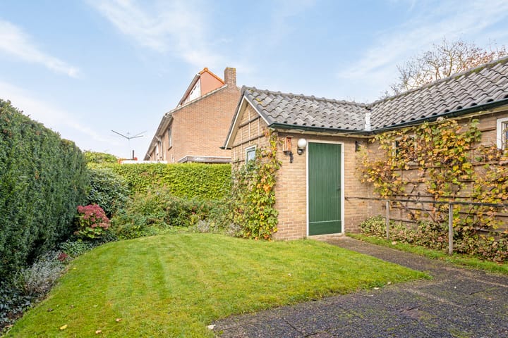 Foto 26 van Troelstralaan 14