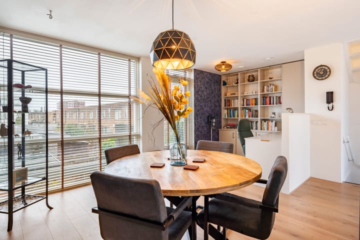 Foto 18 van Sint Petersburglaan 42