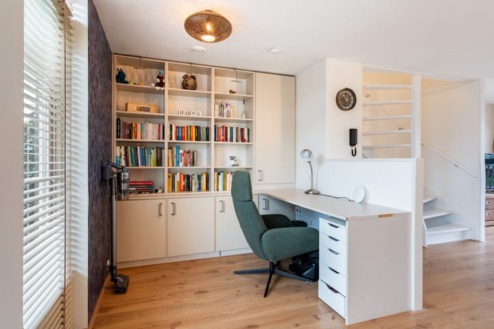 Foto 20 van Sint Petersburglaan 42