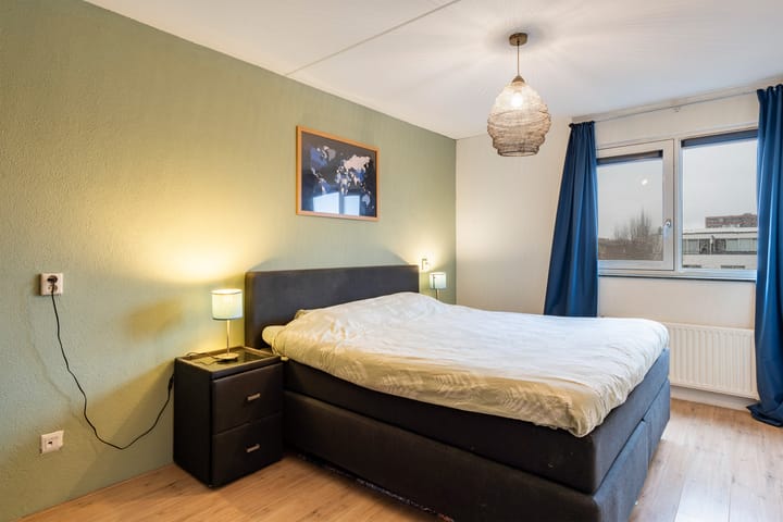 Foto 34 van Sint Petersburglaan 42