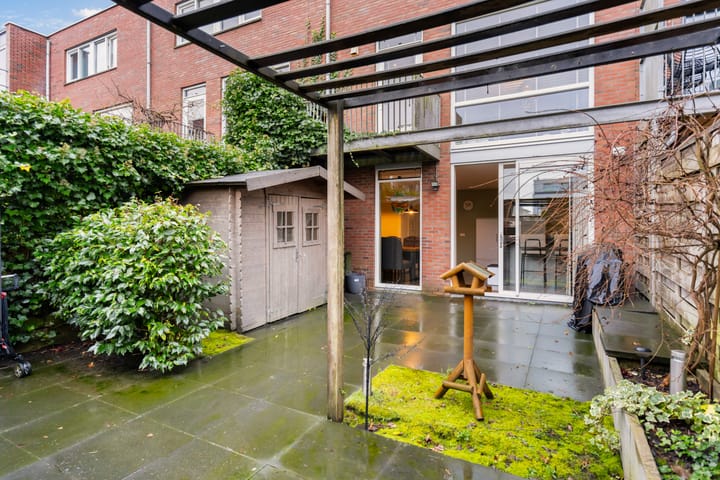 Foto 44 van Sint Petersburglaan 42