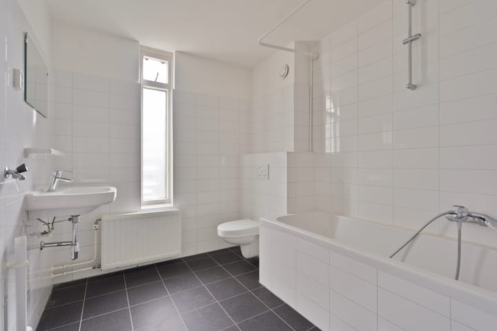 Foto 3 van Van Weerden Poelmanstraat 212