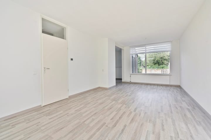 Foto 8 van Van Weerden Poelmanstraat 212