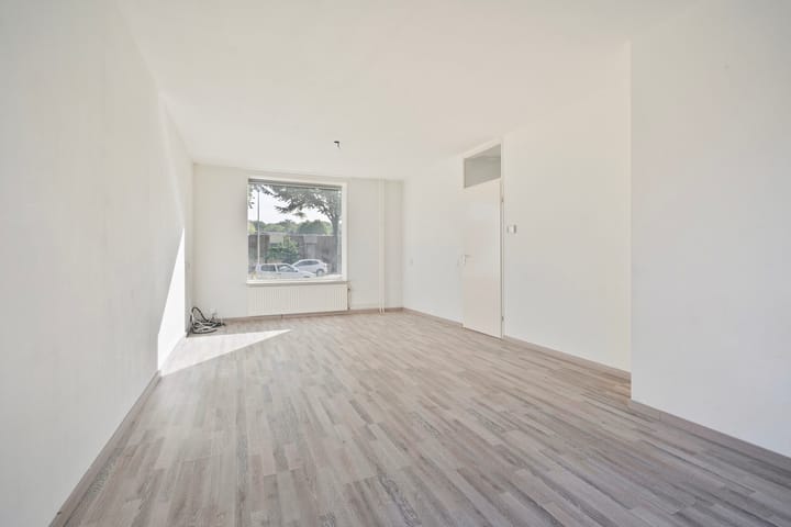 Foto 9 van Van Weerden Poelmanstraat 212