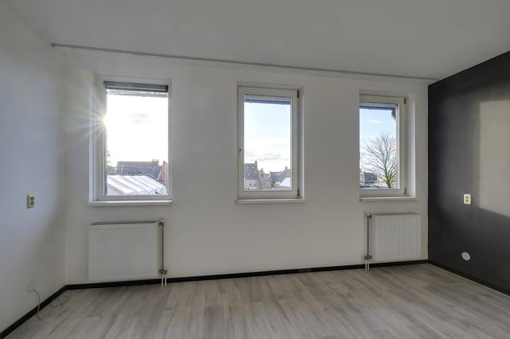 Photo 9 of Dr.Tjalmastraat 15