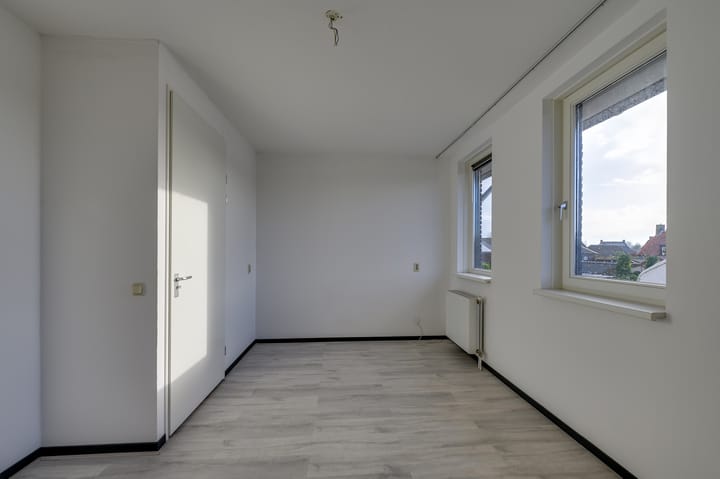 Photo 10 of Dr.Tjalmastraat 15