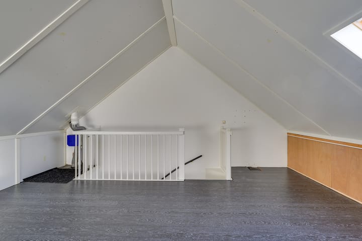 Photo 17 of Dr.Tjalmastraat 15