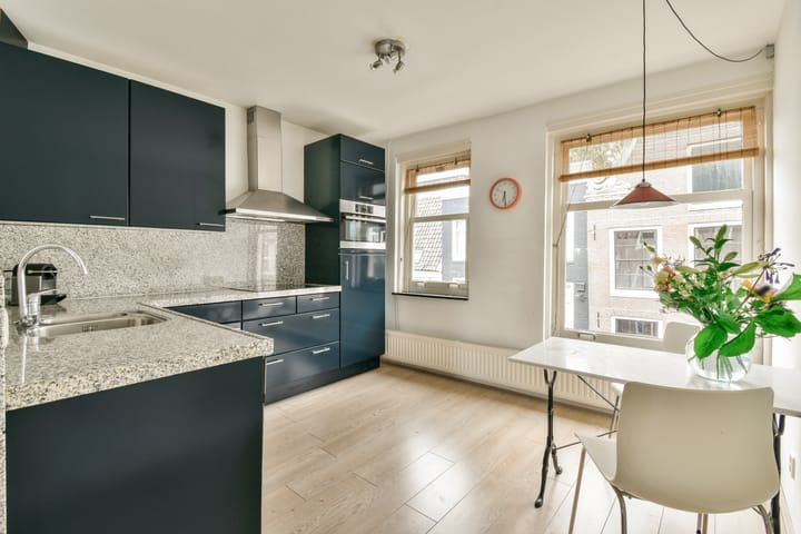 Photo 11 of Kerkstraat 66-C