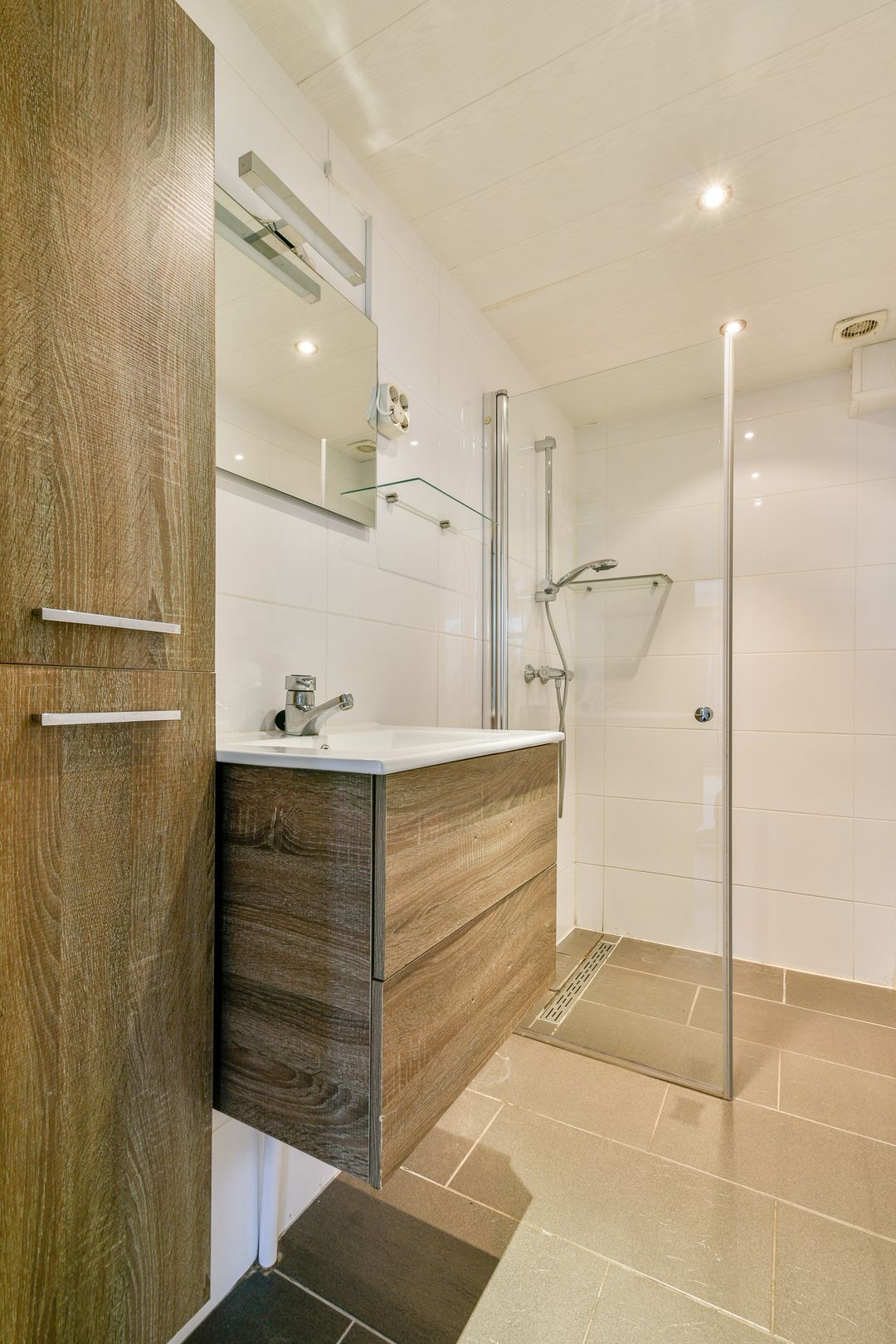 Foto 22 van Amerbos 72