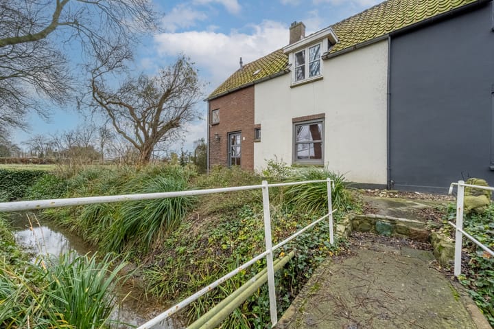 Foto 41 van Strijensedijk 8