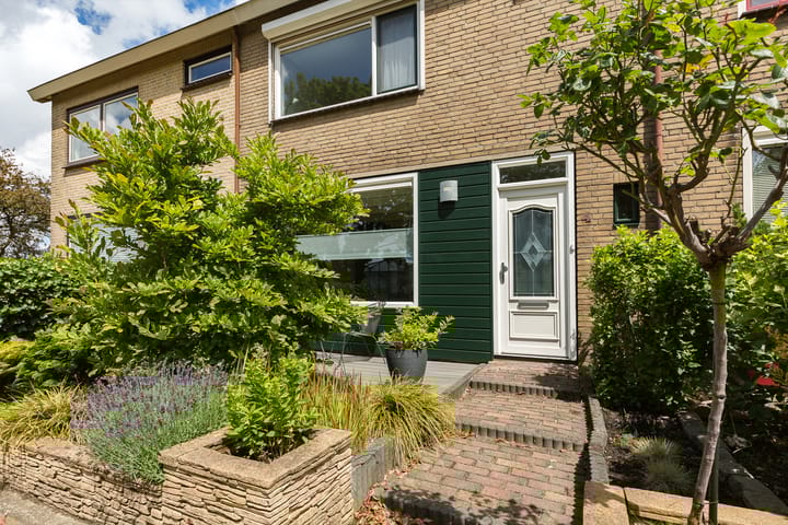 Foto 8 van Buizerdstraat 4