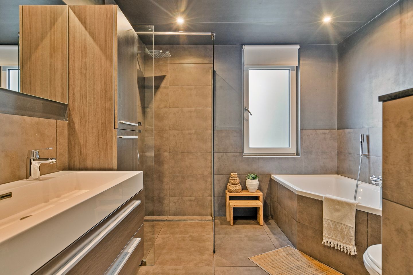 Photo 5 of Van Breestraat 142