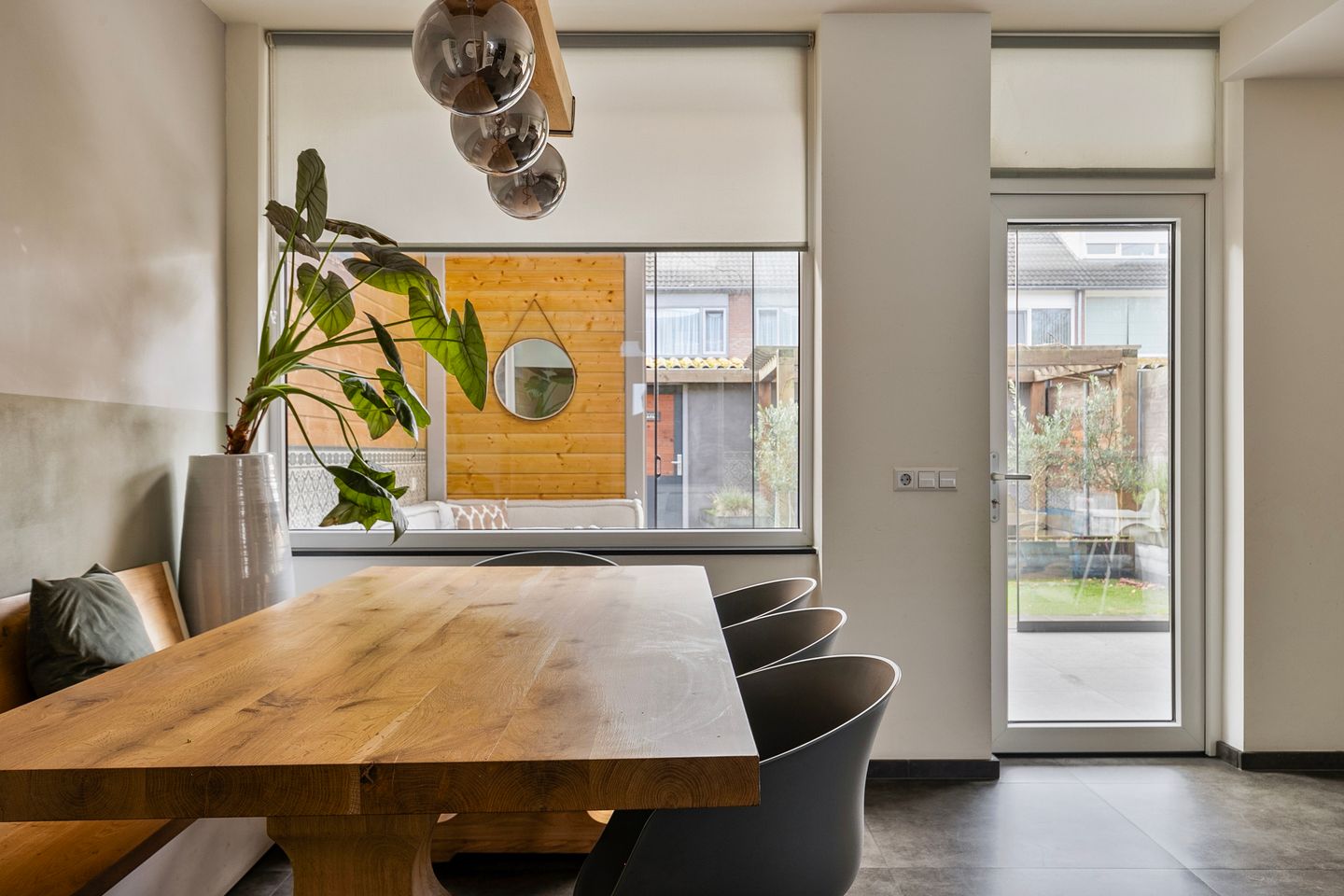 Photo 10 of Van Breestraat 142