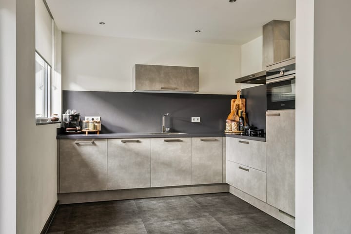 Foto 16 van Van Breestraat 142