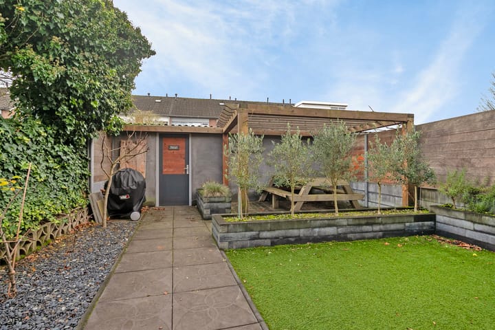 Foto 36 van Van Breestraat 142