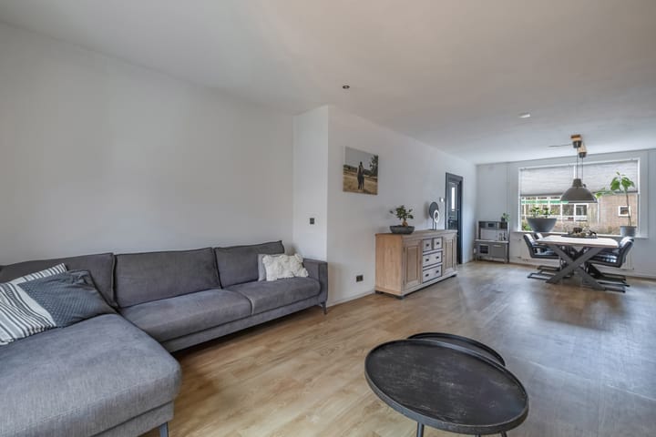 Foto 15 van Schoolstraat 10