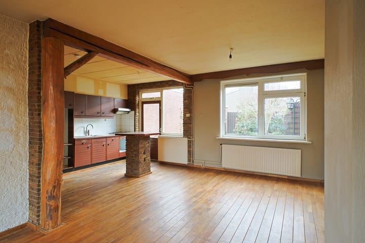 Foto 18 van Burg. Coonenstraat 24