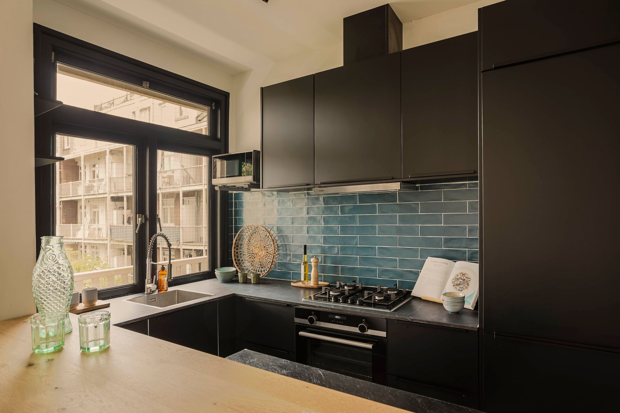 Photo 6 of Lutmastraat 9-2