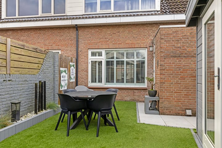 Foto 25 van Leliestraat 4