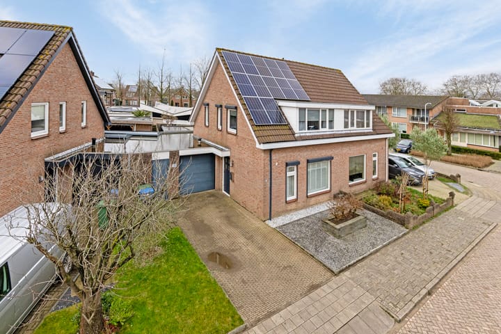 Foto 30 van Leliestraat 4