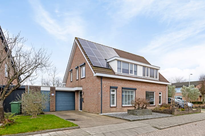 Foto 31 van Leliestraat 4