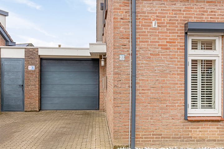 Foto 32 van Leliestraat 4