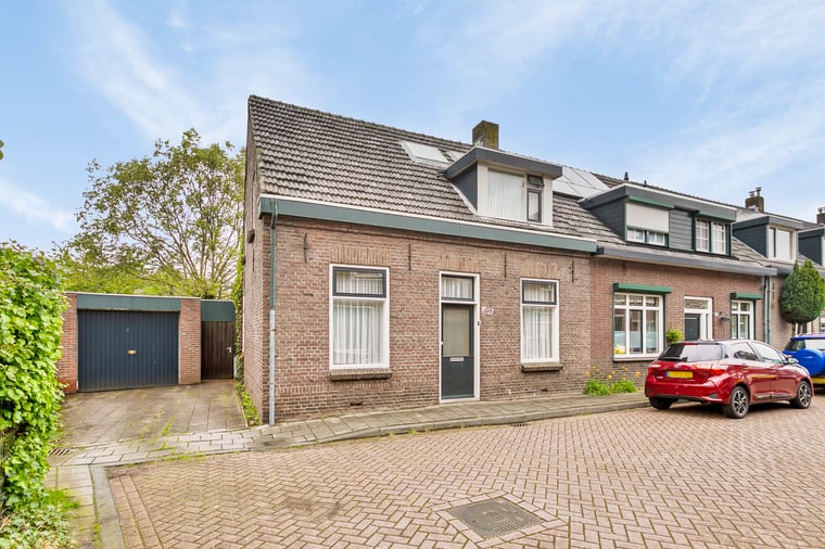 Hulst 127 main image