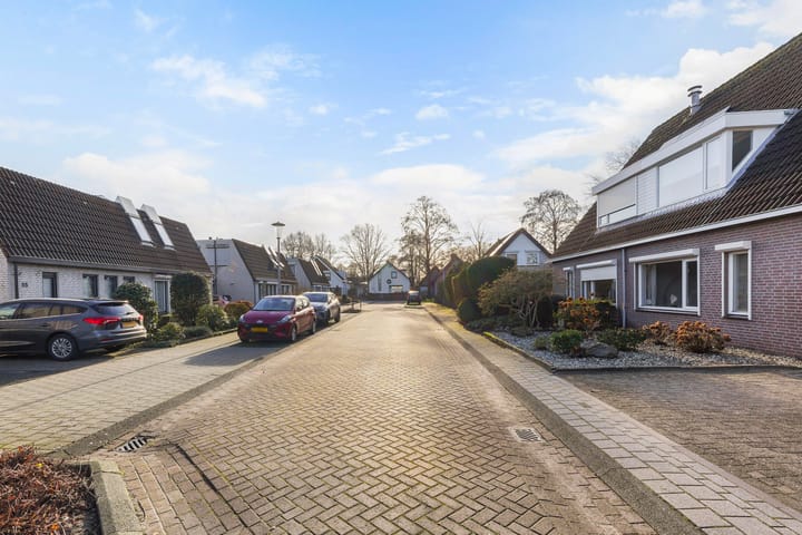 Foto 33 van Geerde 48