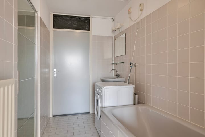 Foto 16 van Koenraad Bothstraat 84