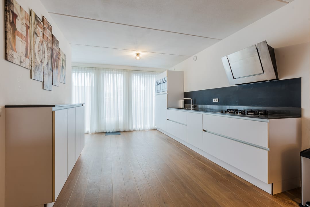 Photo 8 of Gasstraat 1-01