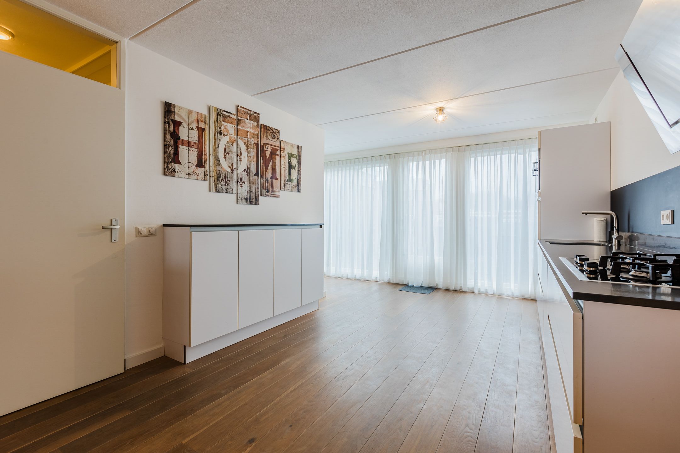 Photo 9 of Gasstraat 1-01