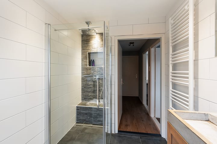 Foto 24 van Leliestraat 9