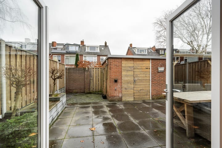 Foto 30 van Leliestraat 9