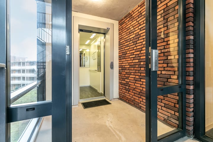 Foto 5 van Marsmanplein 176