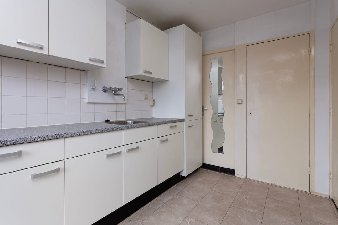 Photo 16 of Ariaweg 562