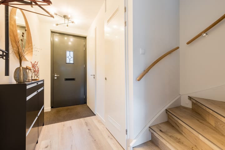 Photo 8 of Thomas Morelaan 60