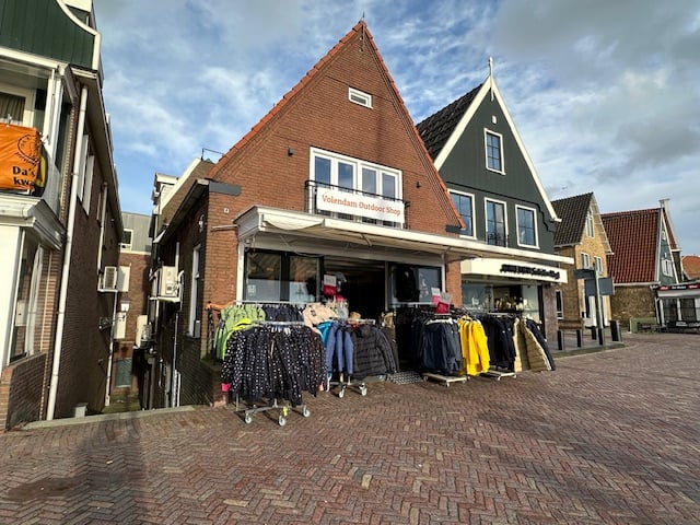 Haven 120, Volendam