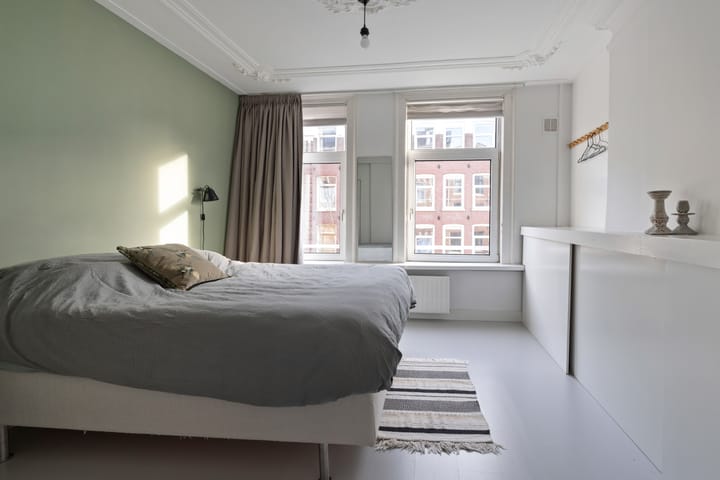 Foto 12 van Van Oldenbarneveldtstraat 72-A2