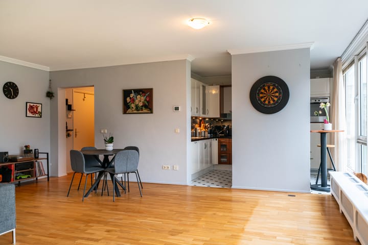 Foto 5 van Burgemeester De Monchyplein 90