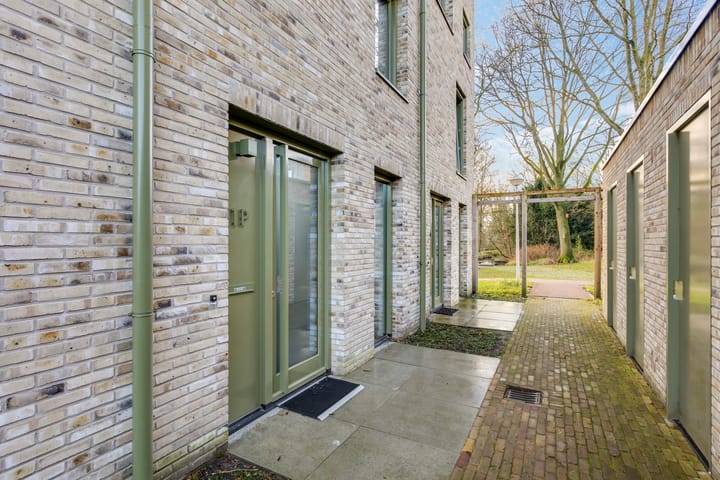 Foto 6 van Larikslaan 1-P