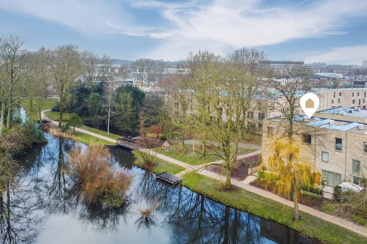 Foto 1 van Larikslaan 1-P