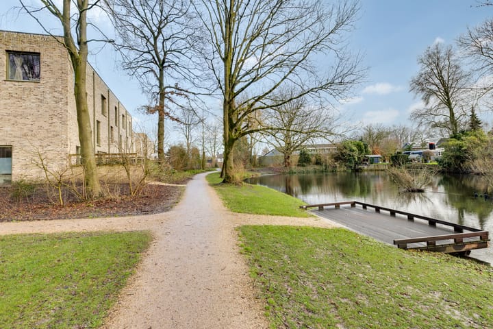 Foto 44 van Larikslaan 1-P