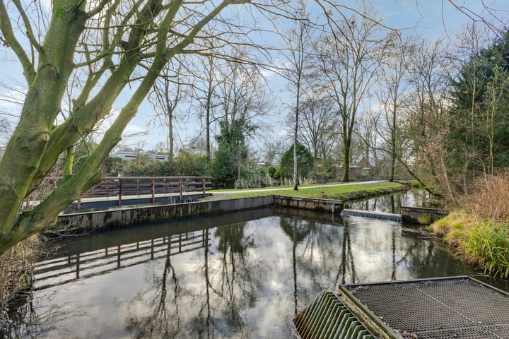 Foto 46 van Larikslaan 1-P