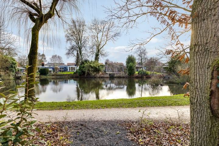 Foto 47 van Larikslaan 1-P