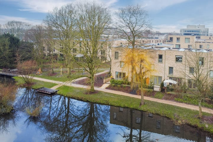 Foto 61 van Larikslaan 1-P