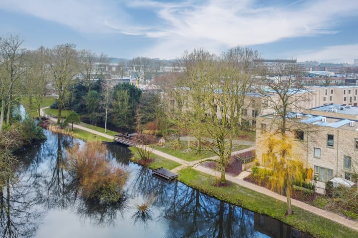 Foto 62 van Larikslaan 1-P