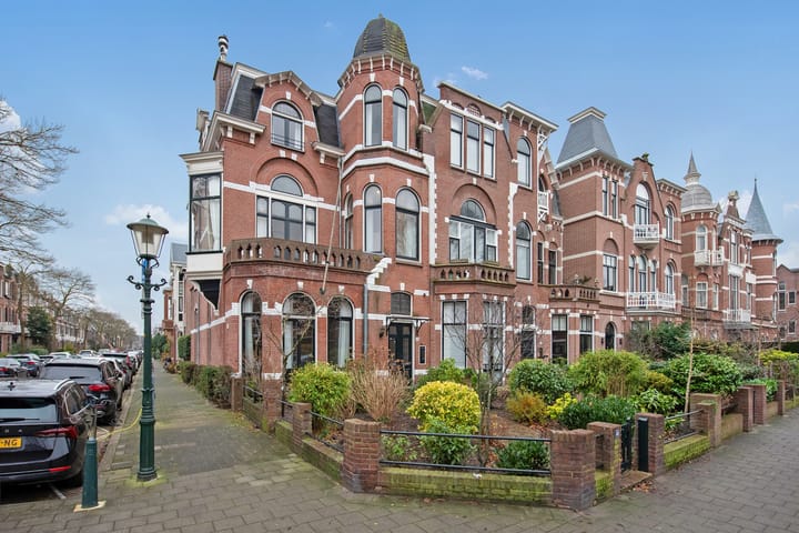 Foto 1 van Johan van Oldenbarneveltlaan 48